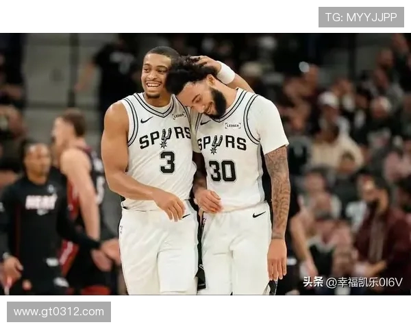 2018年火箭队与马刺队精彩对决录像回放全程回顾与分析