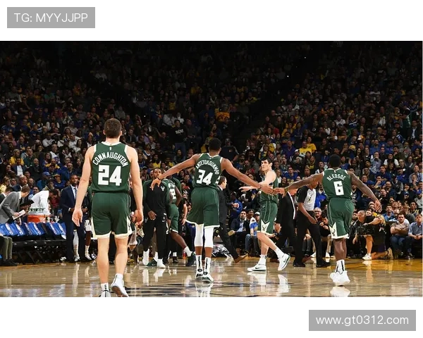 勇士与雄鹿激战全场录像回放精彩瞬间尽在其中