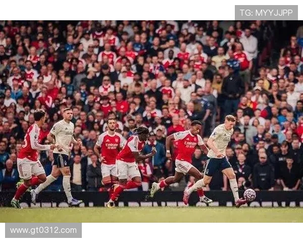 国际杯精彩对决皇马与曼联谁能夺冠引发球迷热议