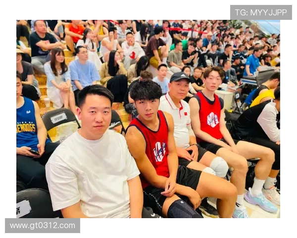 孙铭徽的崛起之路：从默默无闻到篮球场上的闪耀明星