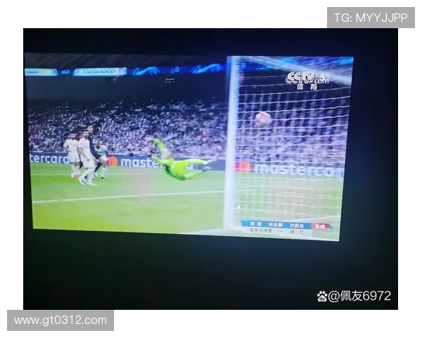 皇马与拜仁巅峰对决进球集锦回顾激情时刻与精彩瞬间 皇马与拜仁巅峰对决进球集锦回顾激情时刻与精彩瞬间