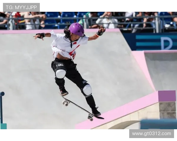 重庆滑板队的区域防守体系与滑板战术的创新探索 重庆滑板队的区域防守体系与滑板战术的创新探索