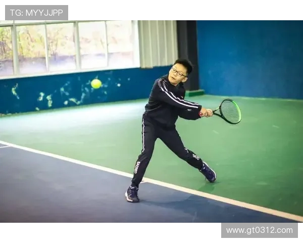 深圳网球队勇夺最新网球耐力TOP10榜首位置引发广泛关注 深圳网球队勇夺最新网球耐力TOP10榜首位置引发广泛关注