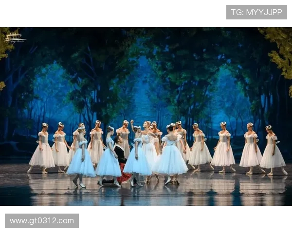 黄娜专访：从街头到舞台的舞蹈人生与成长故事回顾