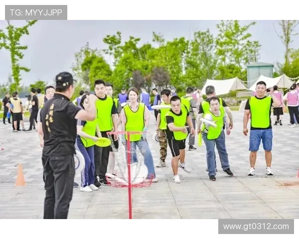 南京飞盘队荣登飞盘心理素质排行榜第三名展现团队实力与韧性