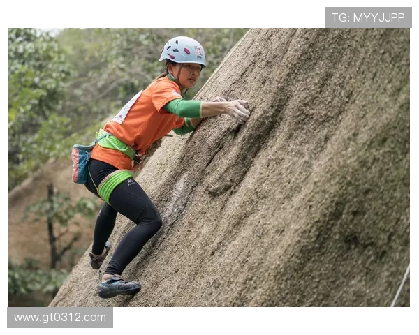 攀岩运动中的心理素质探讨上海攀岩队引发的争议与思考